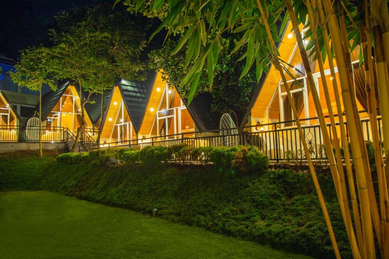 Royal Classic Resort Kandy Exterior foto