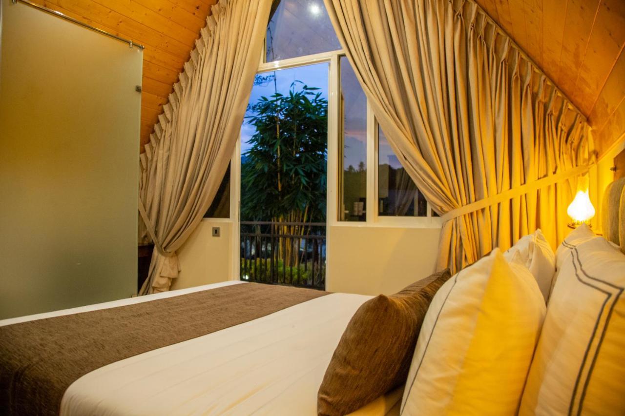 Royal Classic Resort Kandy Exterior foto